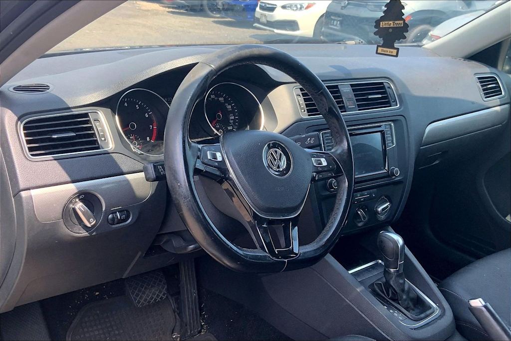 Thumbnail: 2018 Volkswagen Jetta - 2