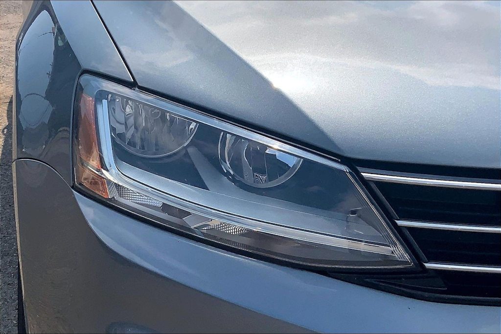 Thumbnail: 2018 Volkswagen Jetta - 31