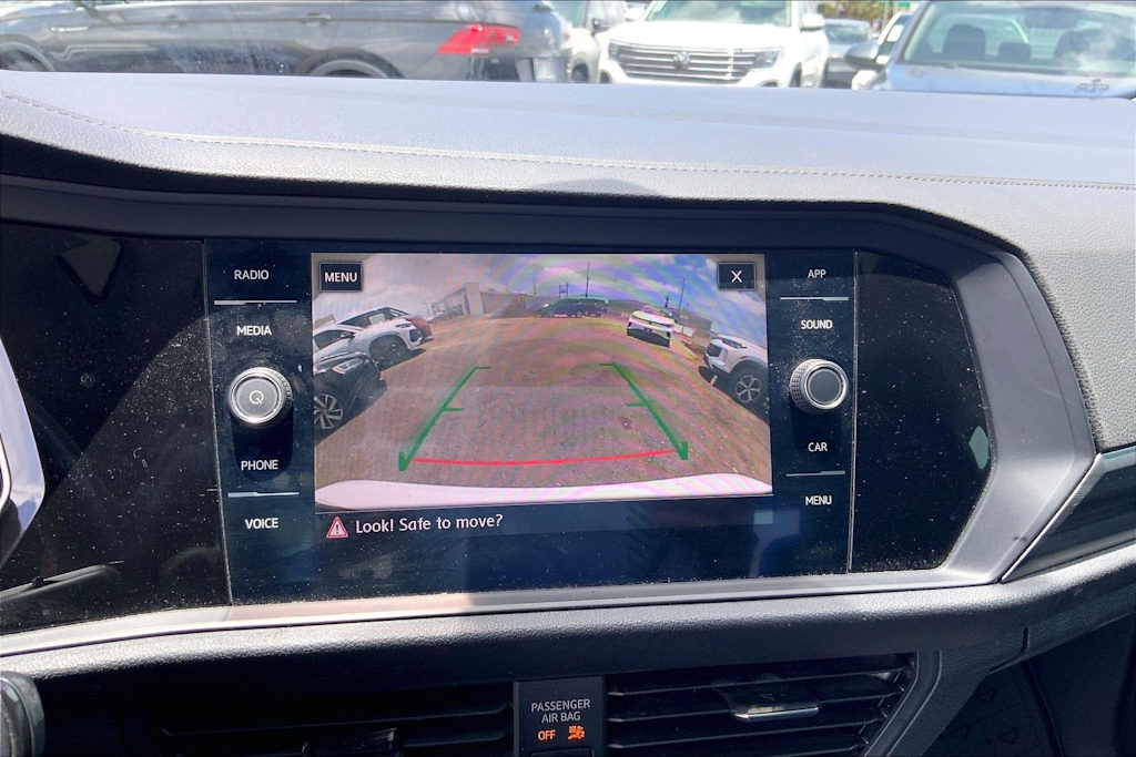 Thumbnail: 2019 Volkswagen Jetta - 16