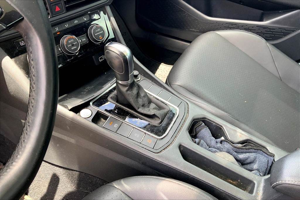 Thumbnail: 2019 Volkswagen Jetta - 17
