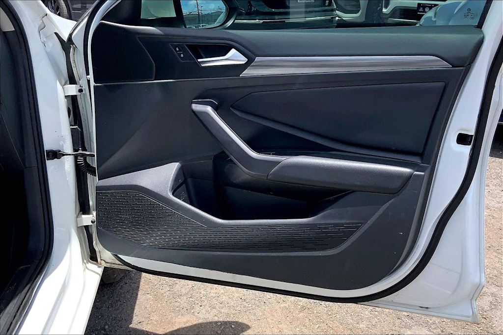 Thumbnail: 2019 Volkswagen Jetta - 28