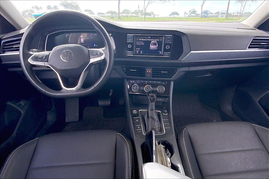 Thumbnail: 2024 Volkswagen Jetta - 9