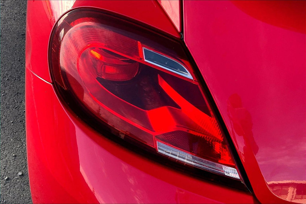 Thumbnail: 2019 Volkswagen Beetle - 31