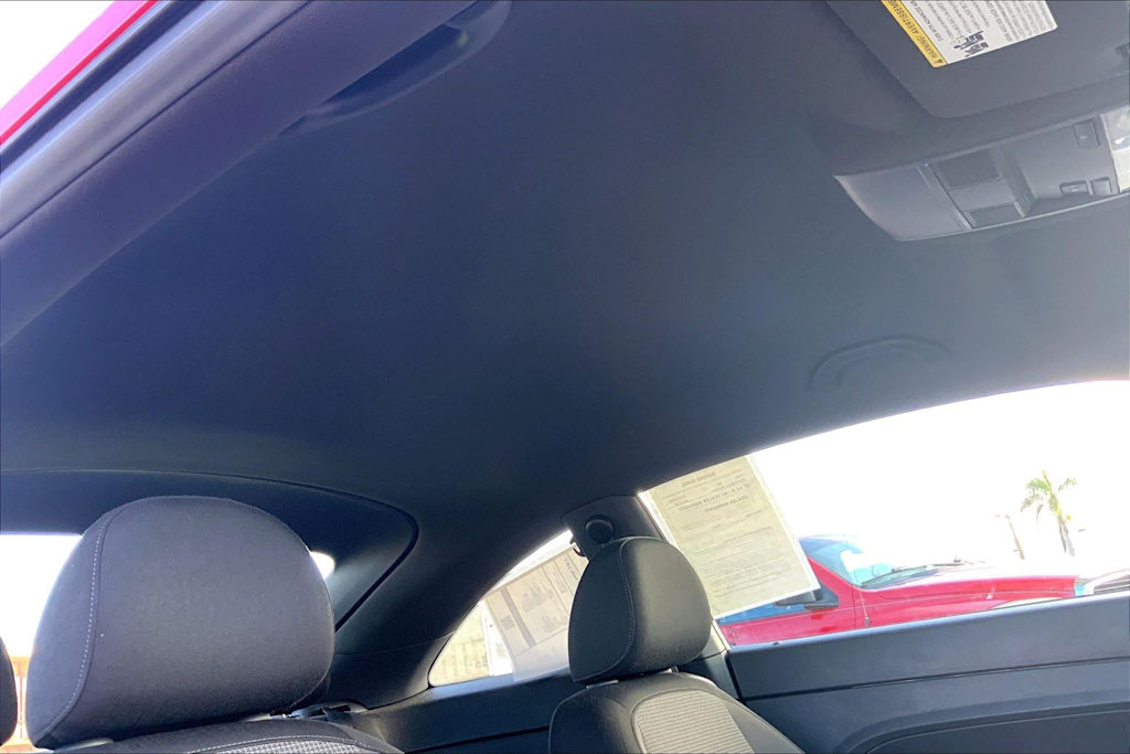 Thumbnail: 2019 Volkswagen Beetle - 29