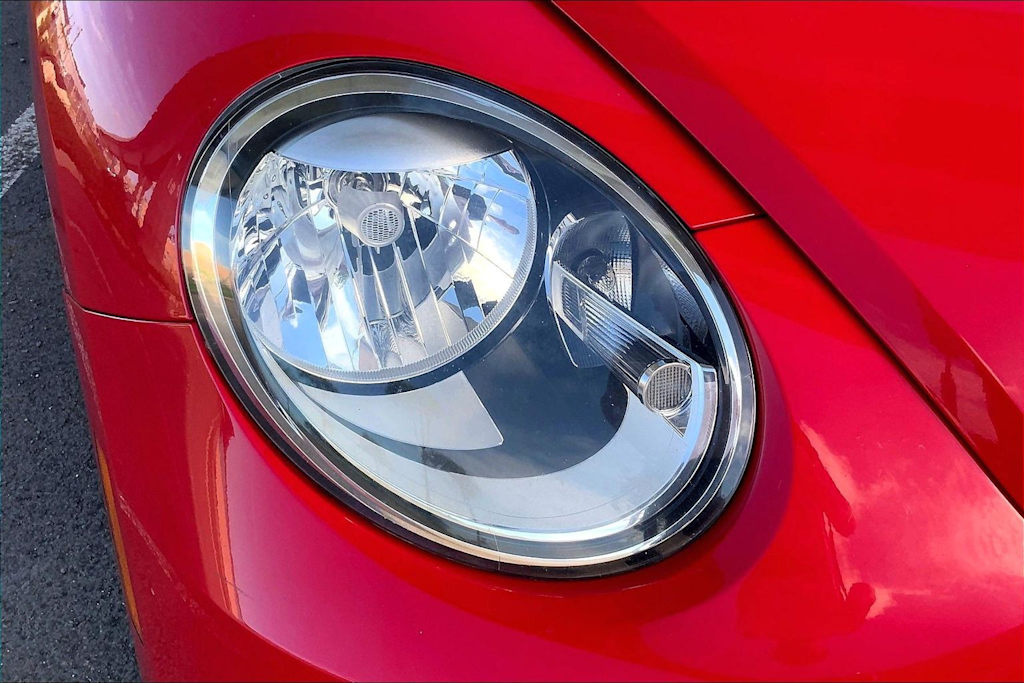 Thumbnail: 2019 Volkswagen Beetle - 30