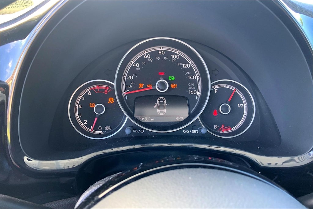 Thumbnail: 2019 Volkswagen Beetle - 18