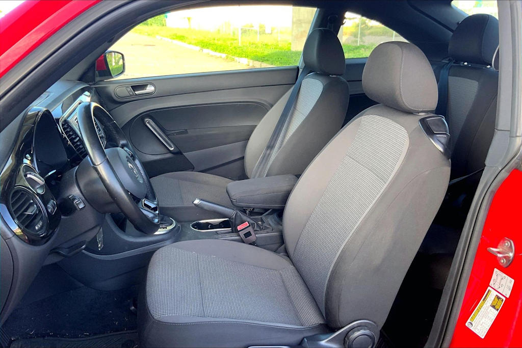 Thumbnail: 2019 Volkswagen Beetle - 11