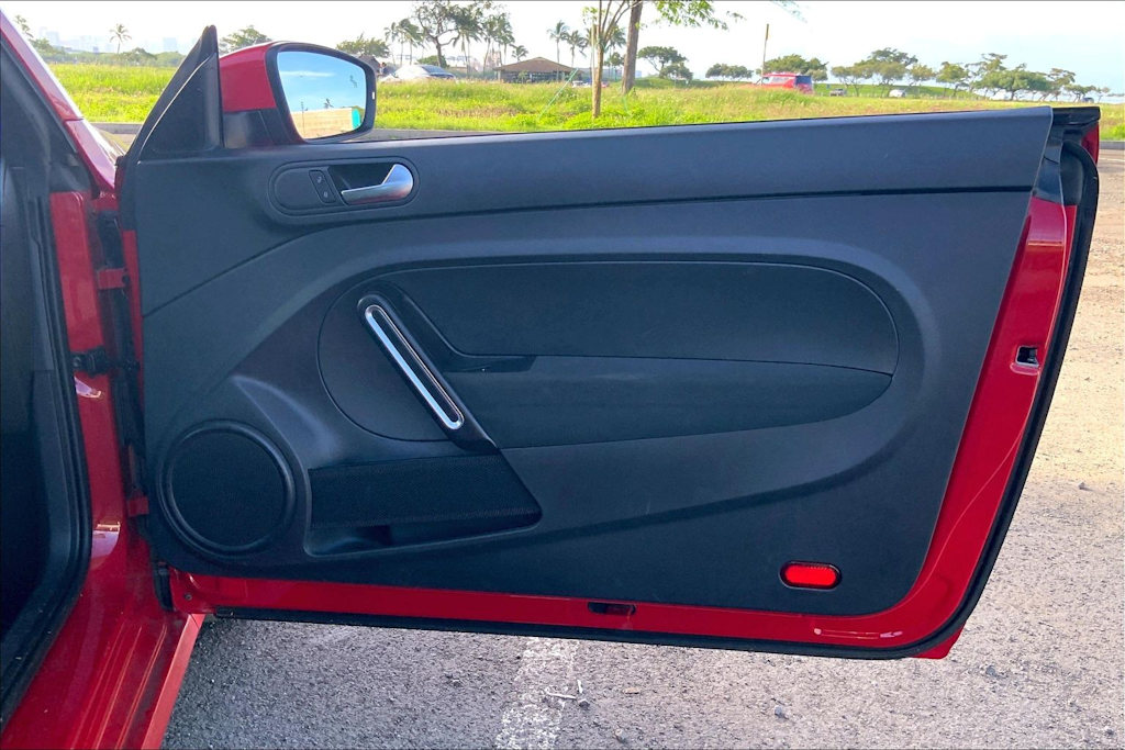 Thumbnail: 2019 Volkswagen Beetle - 28