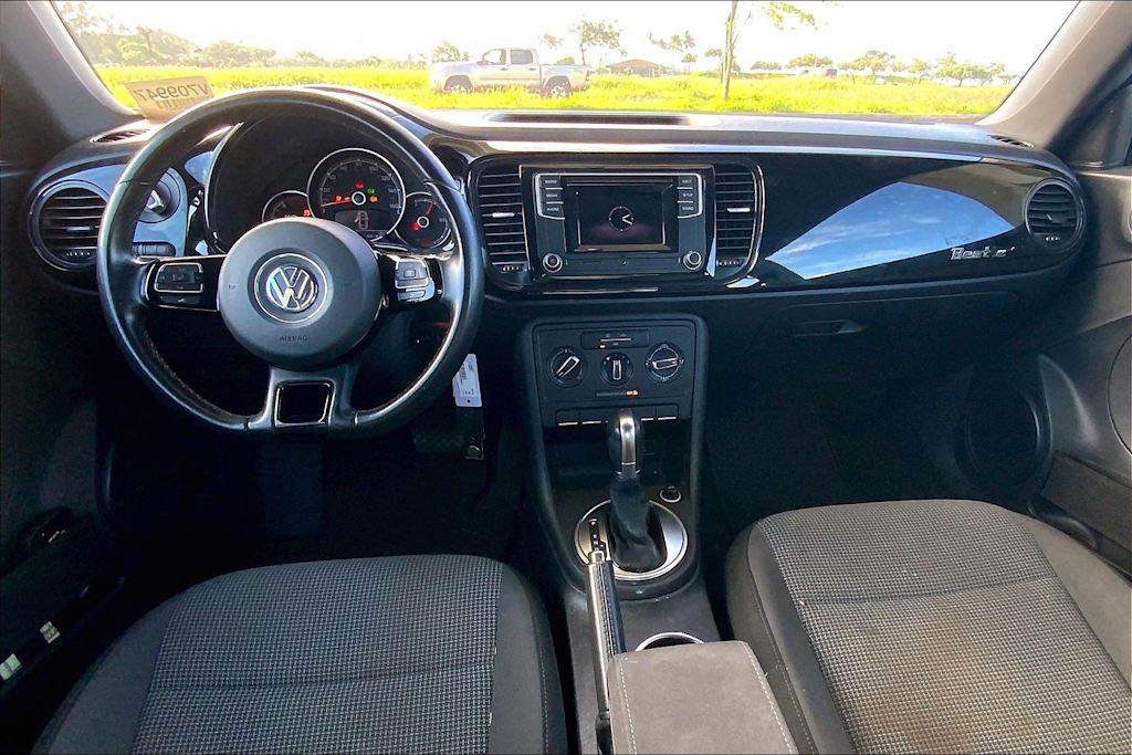 Thumbnail: 2019 Volkswagen Beetle - 10