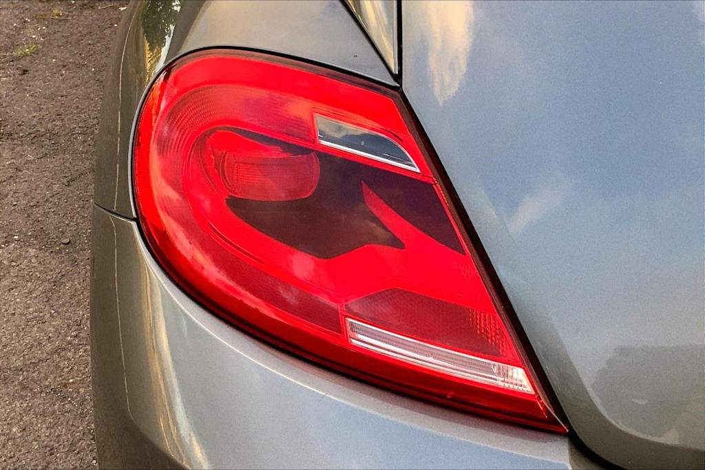 Thumbnail: 2013 Volkswagen Beetle - 30