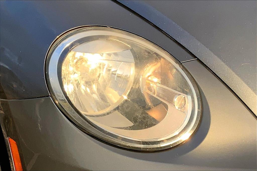 Thumbnail: 2013 Volkswagen Beetle - 29