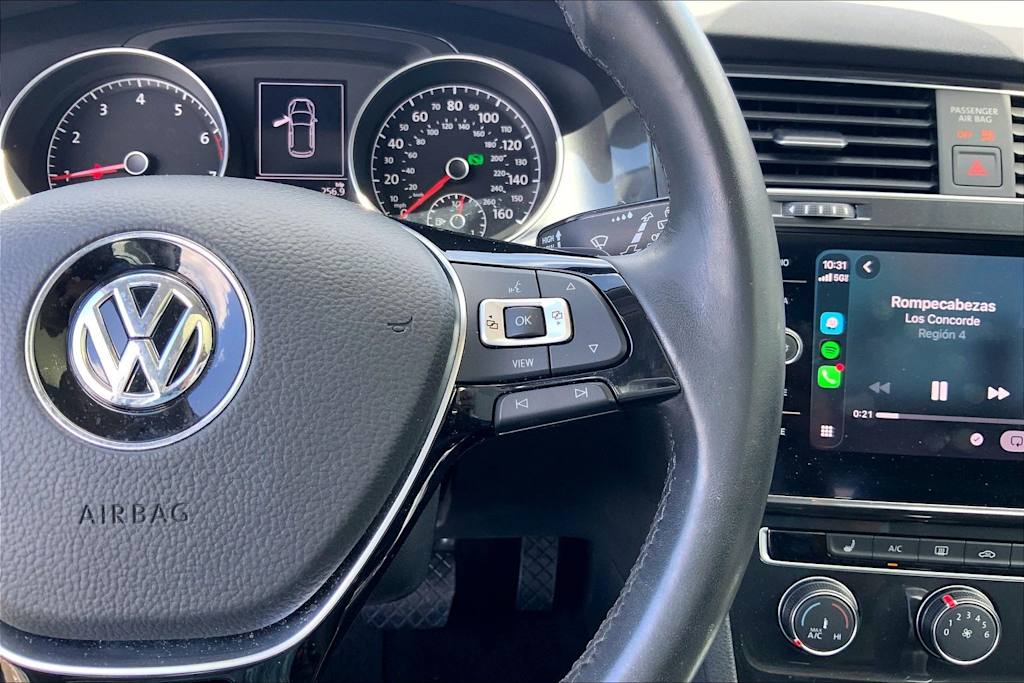 Thumbnail: 2019 Volkswagen Golf - 25