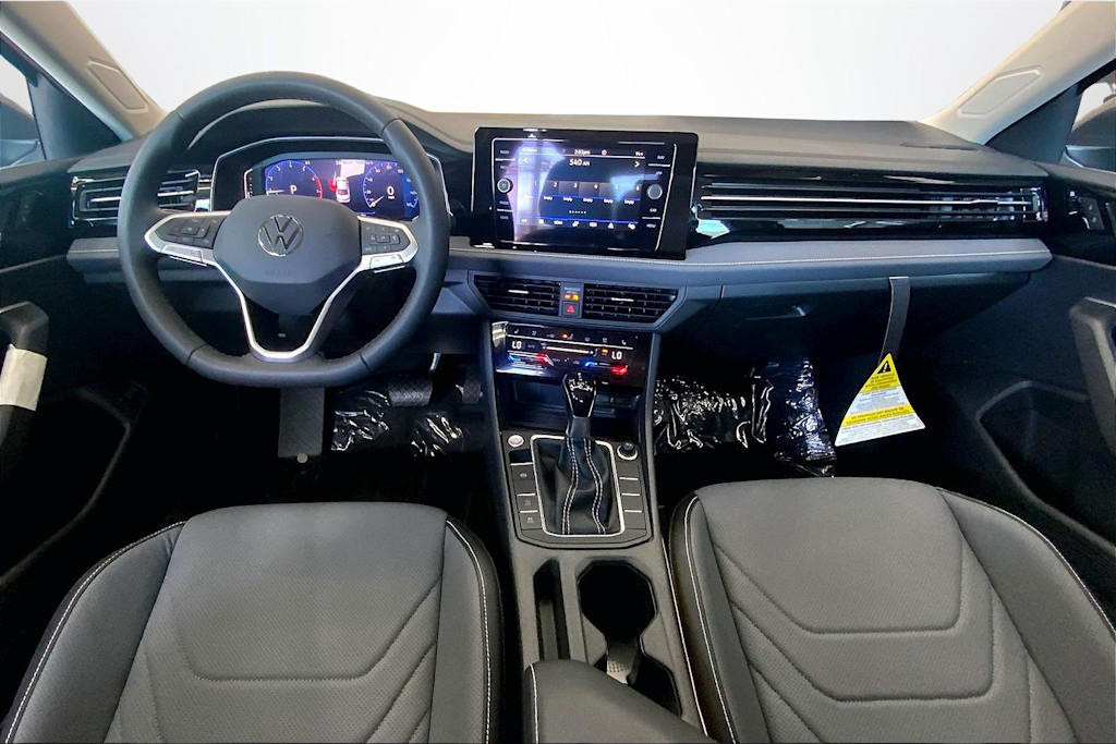Thumbnail: 2026 Volkswagen Jetta - 10