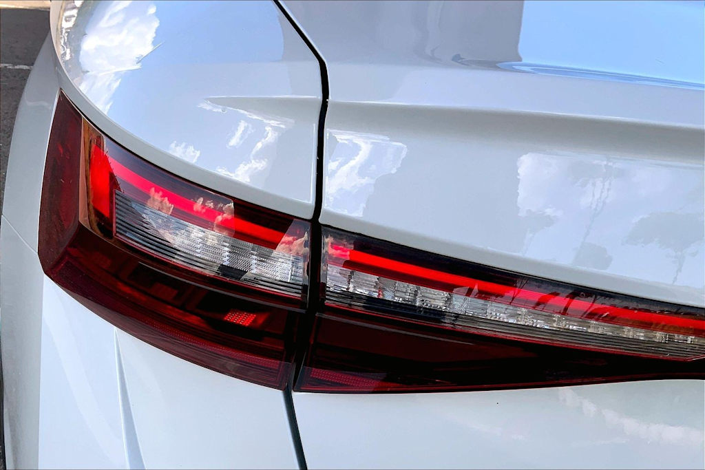 Thumbnail: 2025 Volkswagen Jetta - 32