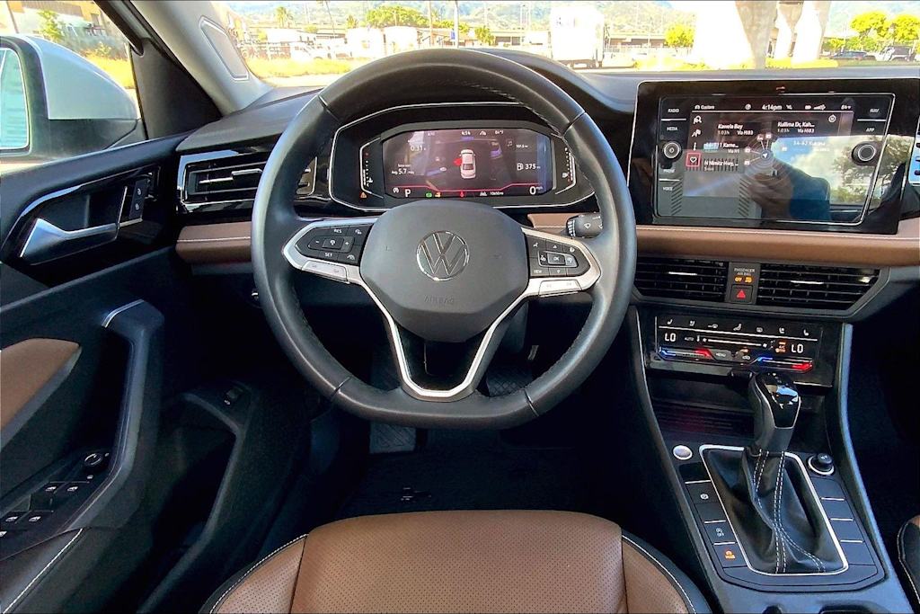 Thumbnail: 2025 Volkswagen Jetta - 14