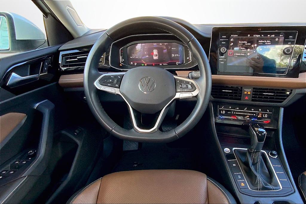 Thumbnail: 2025 Volkswagen Jetta - 14