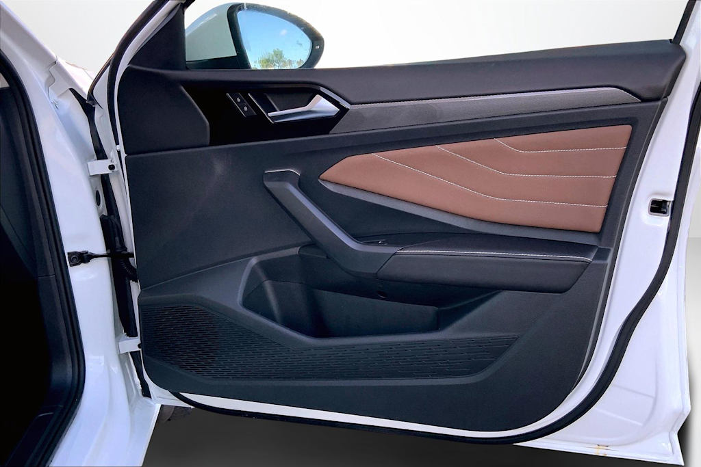Thumbnail: 2025 Volkswagen Jetta - 28