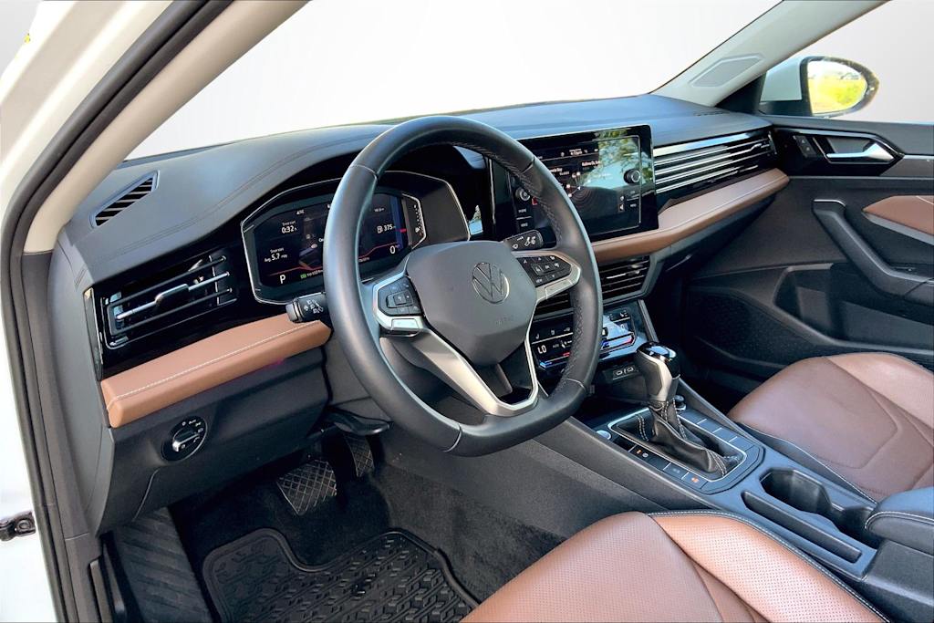 Thumbnail: 2025 Volkswagen Jetta - 2