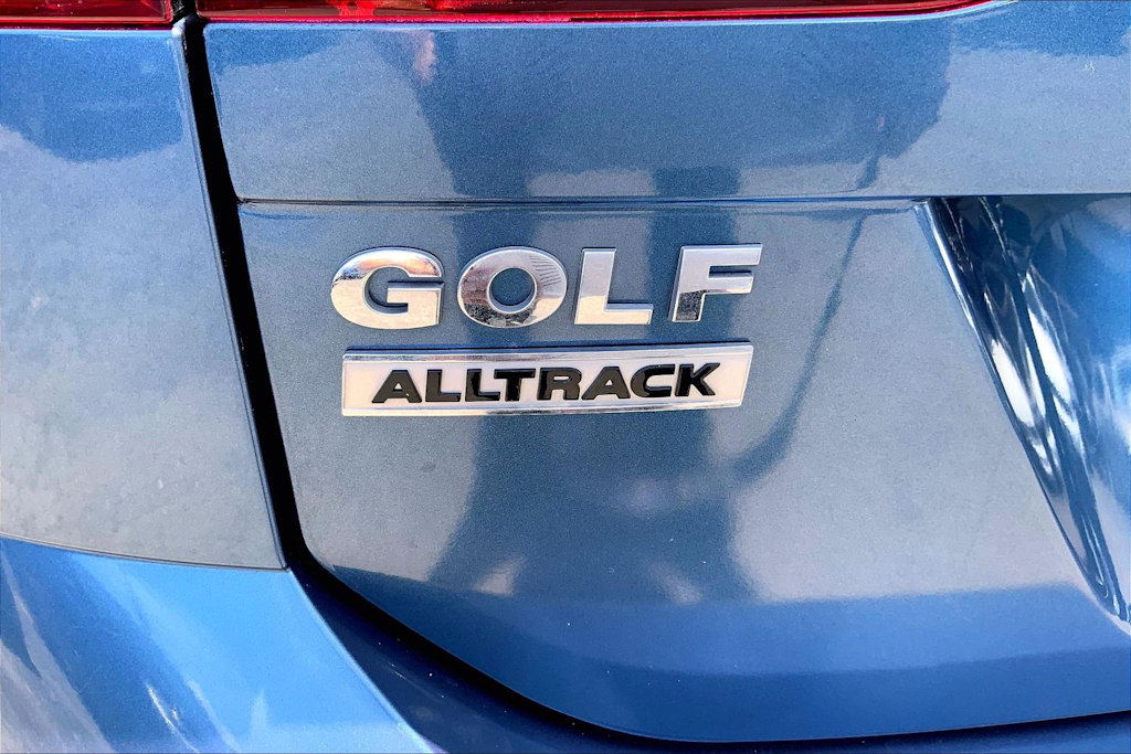 Thumbnail: 2017 Volkswagen Golf - 7