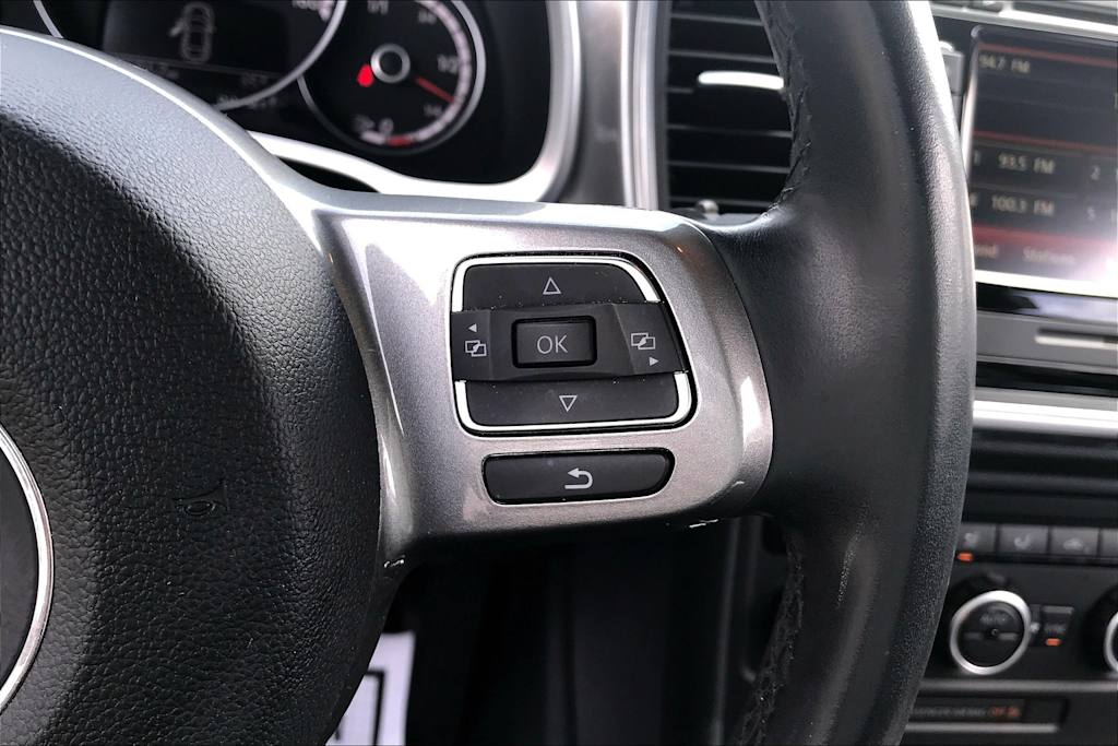 Thumbnail: 2014 Volkswagen Beetle - 25