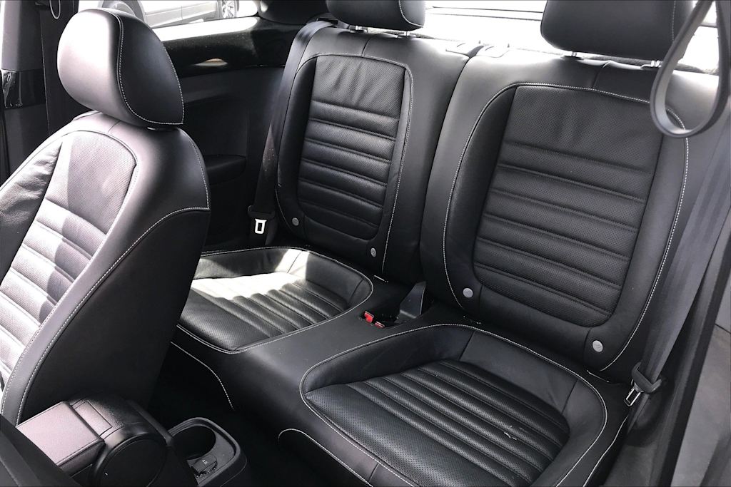 Thumbnail: 2014 Volkswagen Beetle - 12