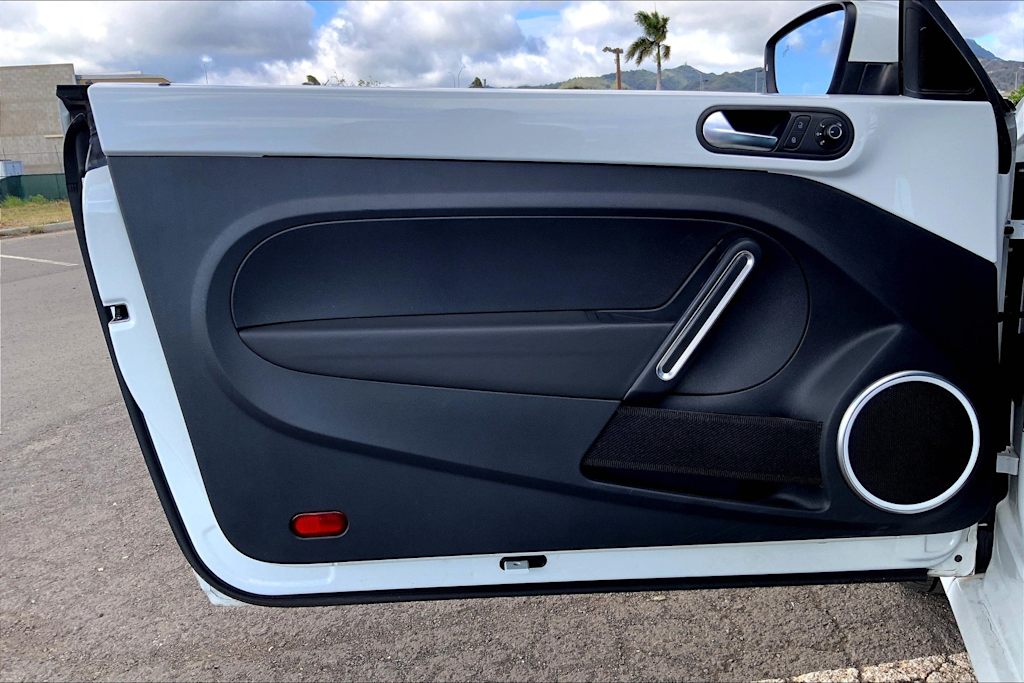 Thumbnail: 2018 Volkswagen Beetle - 26