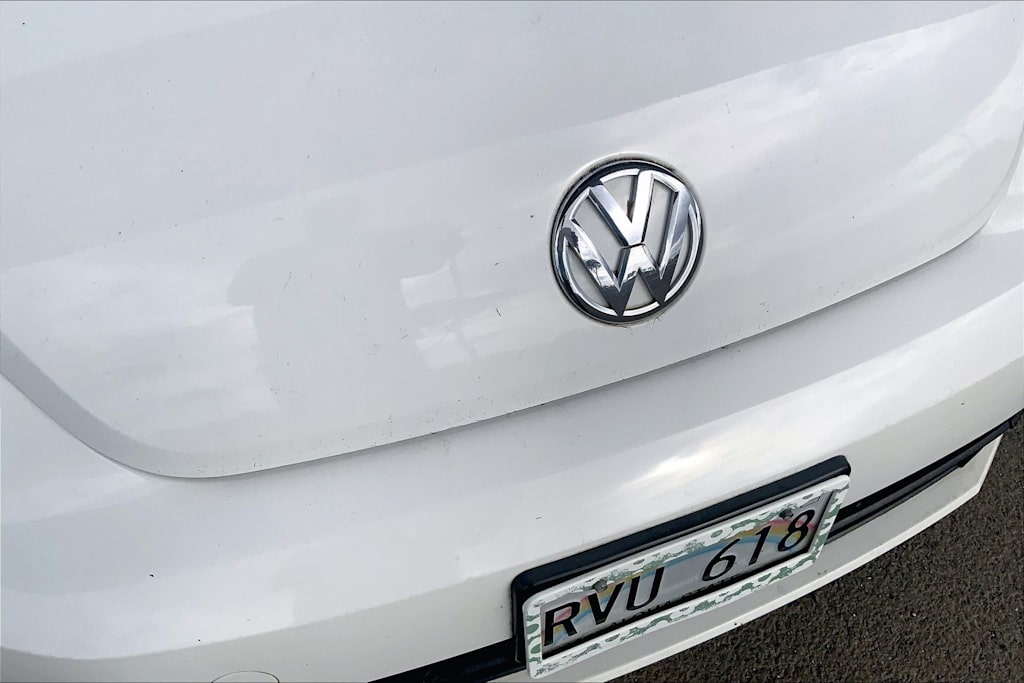 Thumbnail: 2012 Volkswagen Beetle - 30