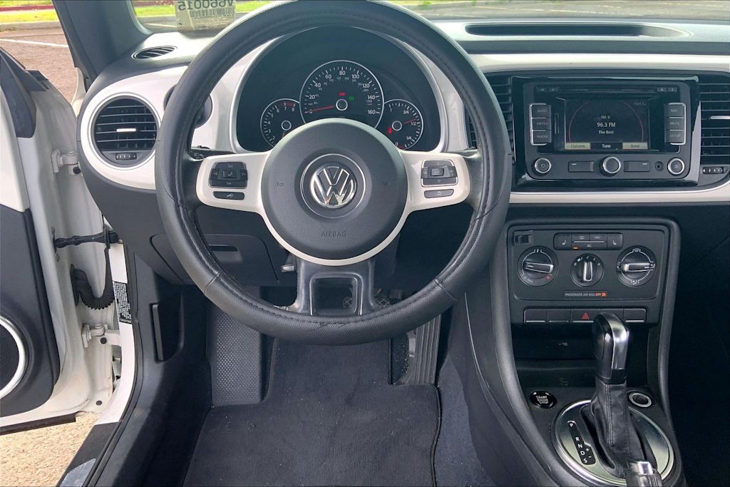 Thumbnail: 2012 Volkswagen Beetle - 13