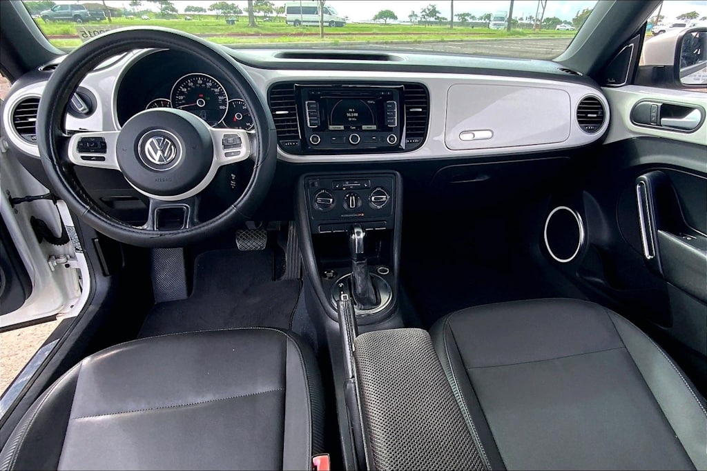 Thumbnail: 2012 Volkswagen Beetle - 9