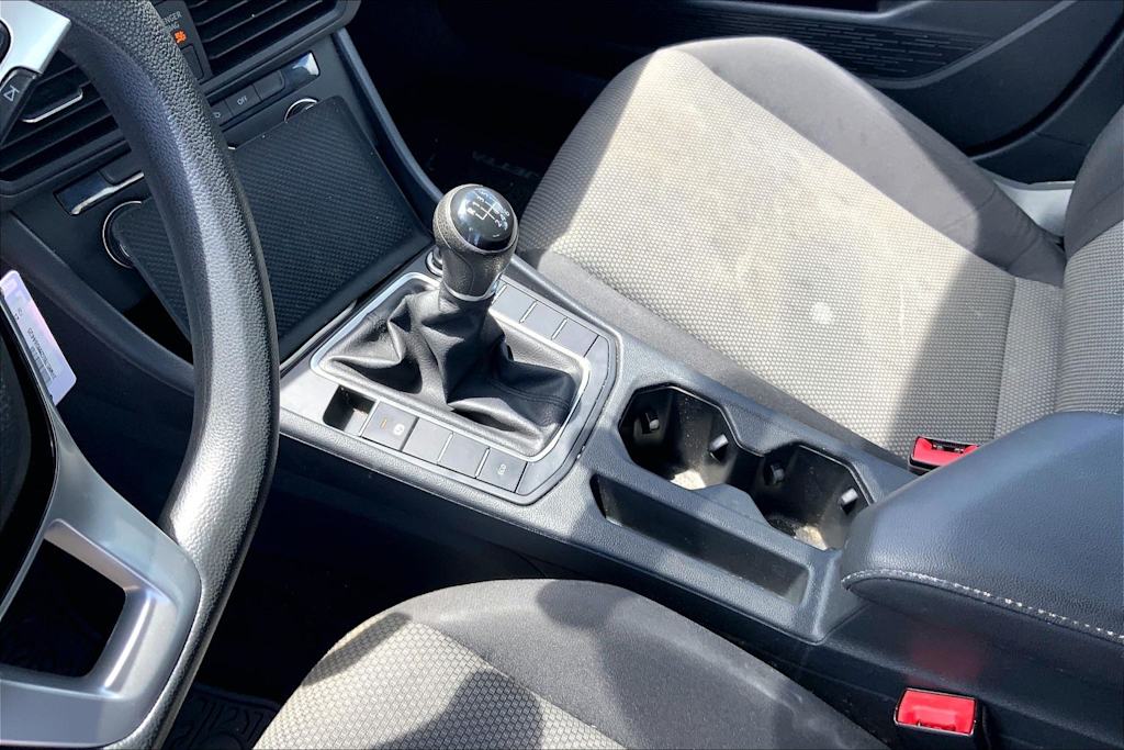 Thumbnail: 2021 Volkswagen Jetta - 17