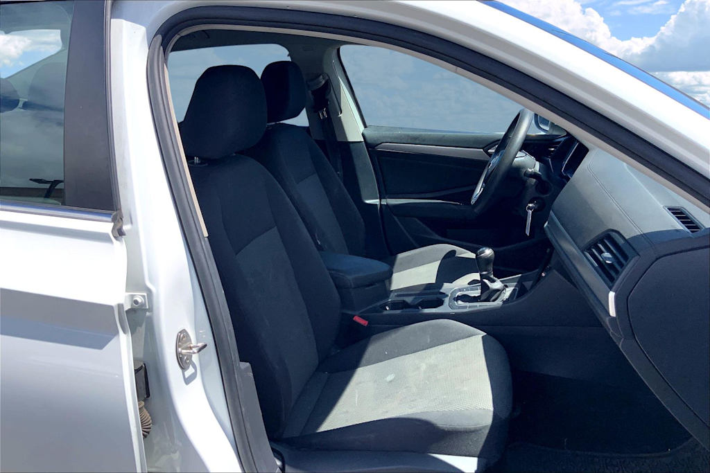 Thumbnail: 2021 Volkswagen Jetta - 21
