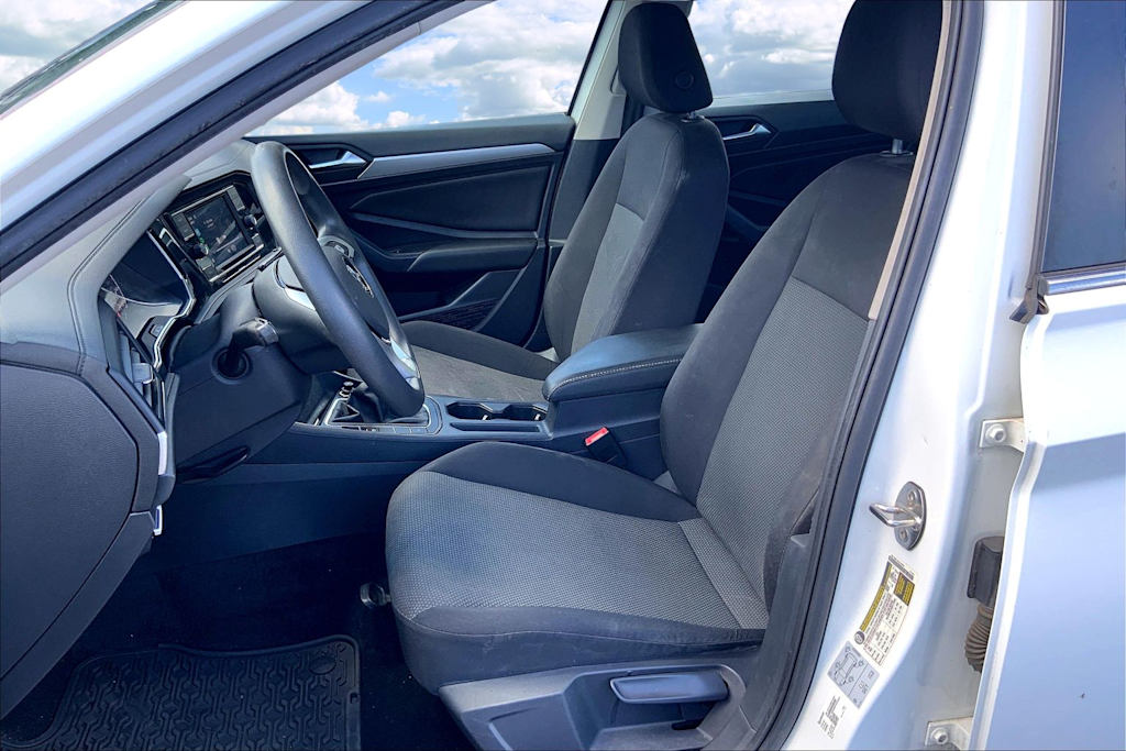 Thumbnail: 2021 Volkswagen Jetta - 11