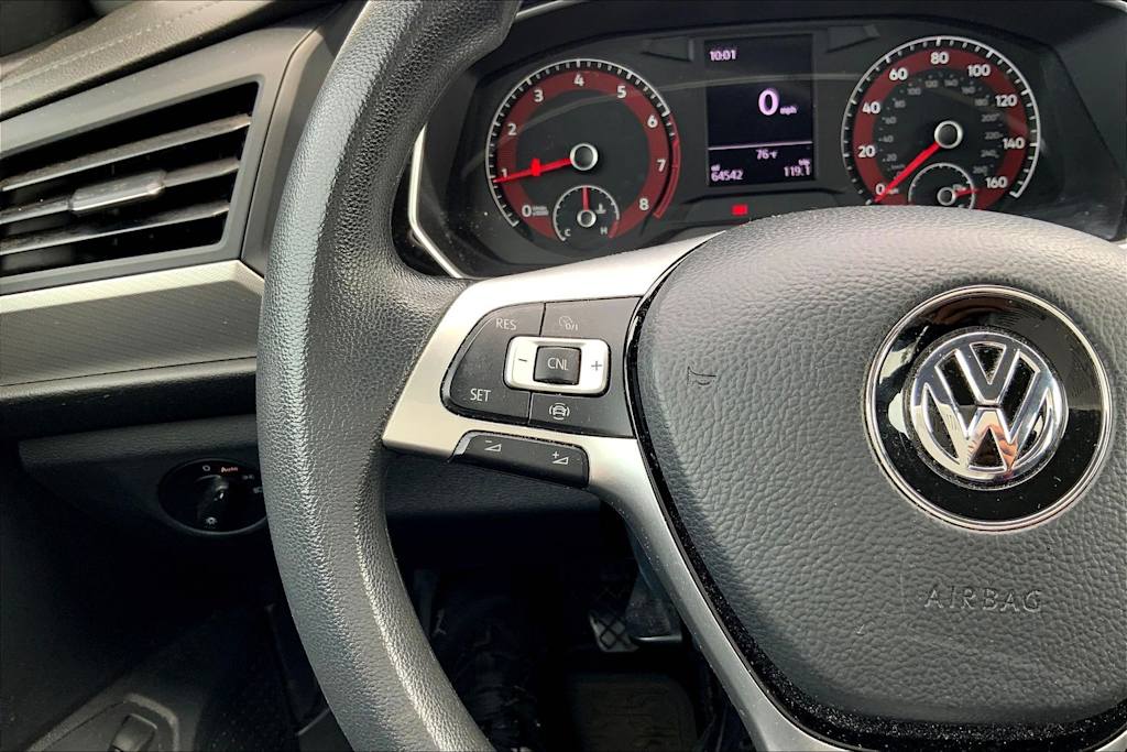 Thumbnail: 2019 Volkswagen Jetta - 25