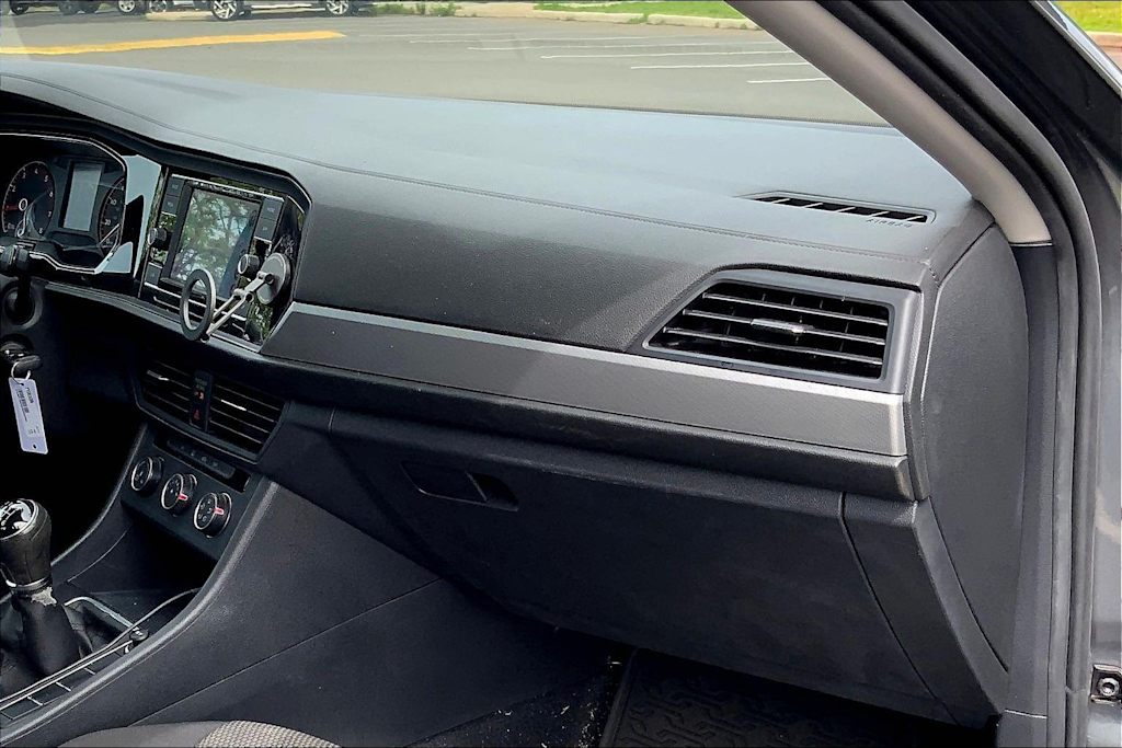 Thumbnail: 2019 Volkswagen Jetta - 24