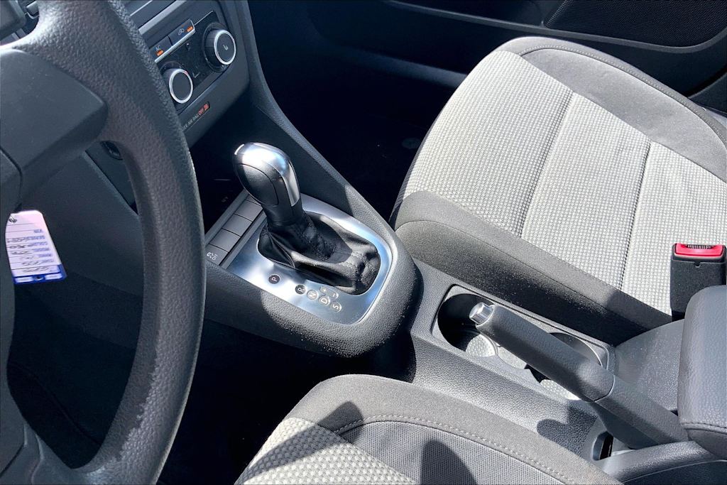 Thumbnail: 2012 Volkswagen Jetta - 17
