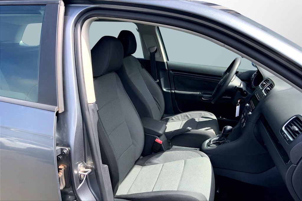 Thumbnail: 2012 Volkswagen Jetta - 12