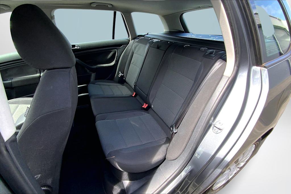 Thumbnail: 2012 Volkswagen Jetta - 29