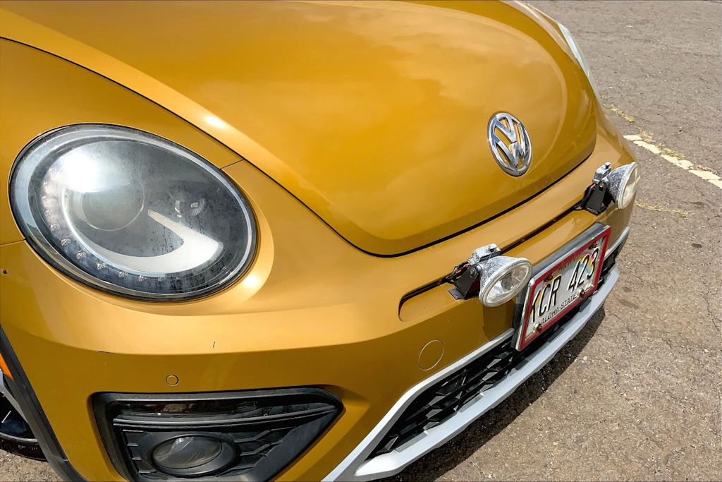 2016 Volkswagen Beetle Dune 31