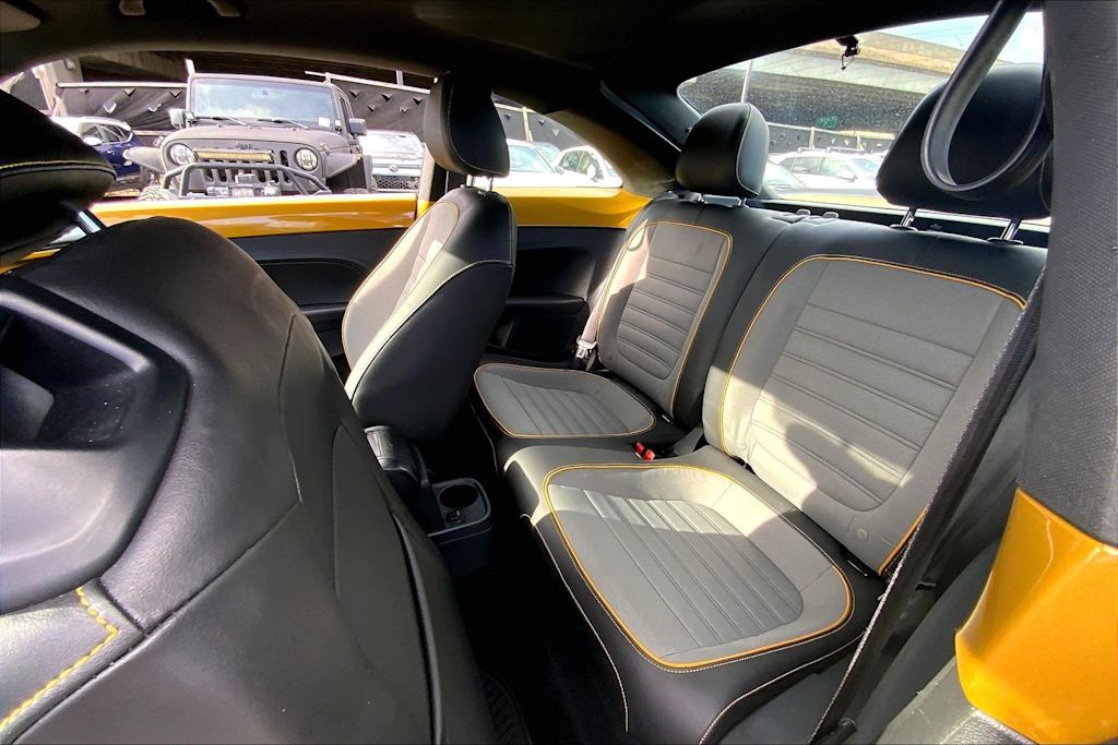 Thumbnail: 2016 Volkswagen Beetle - 13