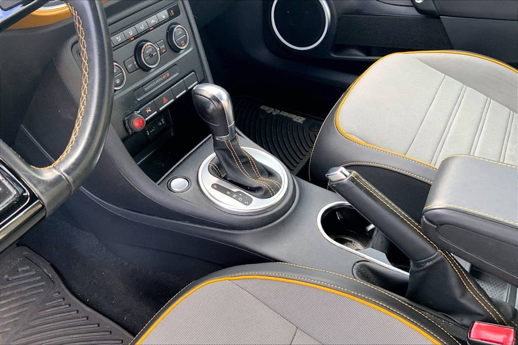 Thumbnail: 2016 Volkswagen Beetle - 17