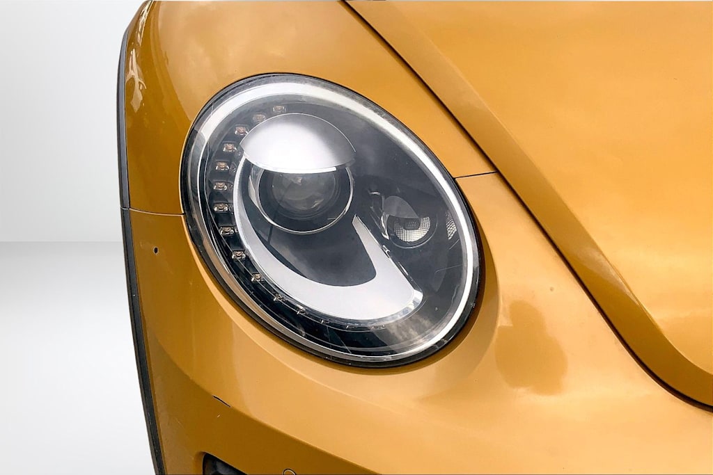 Thumbnail: 2016 Volkswagen Beetle - 30