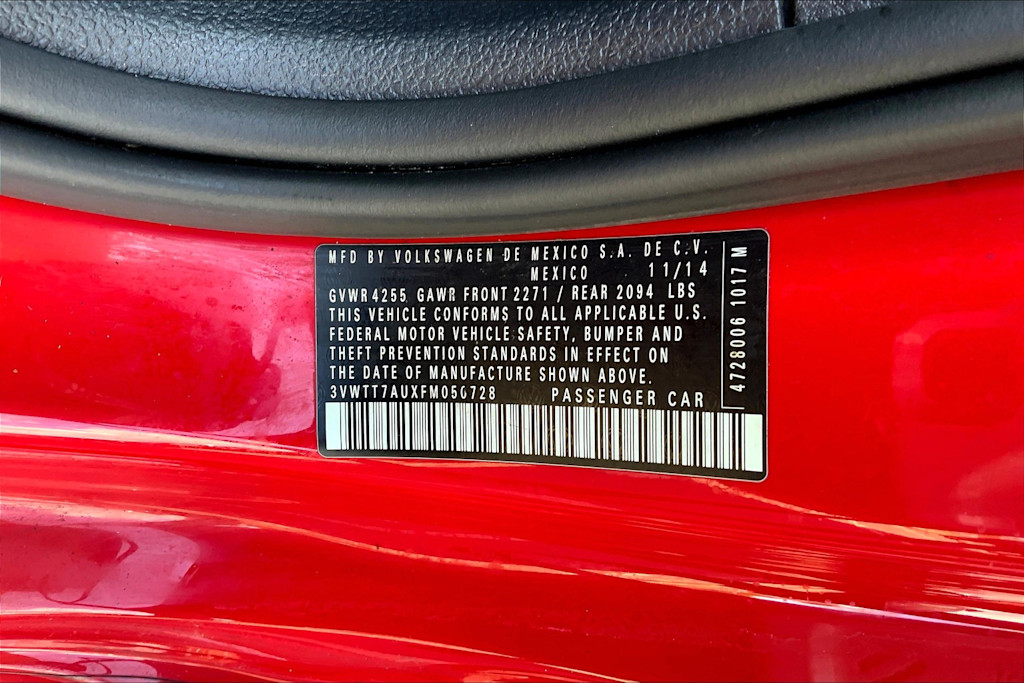 Thumbnail: 2015 Volkswagen Golf - 20