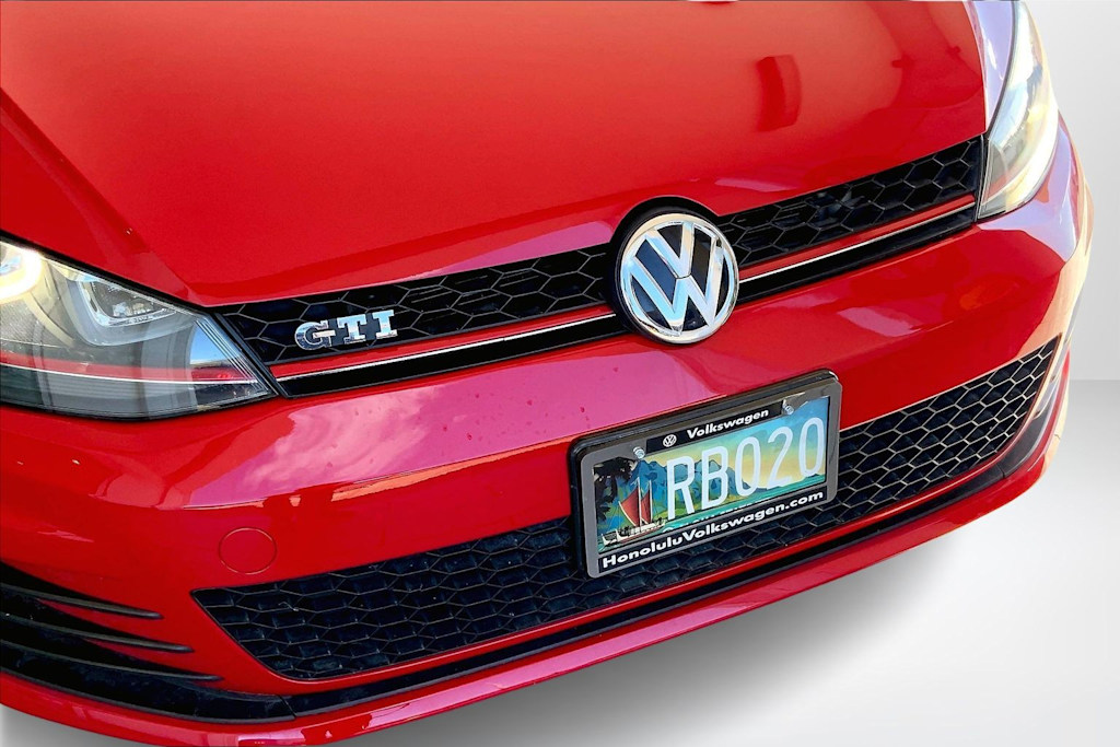 Thumbnail: 2015 Volkswagen Golf - 32