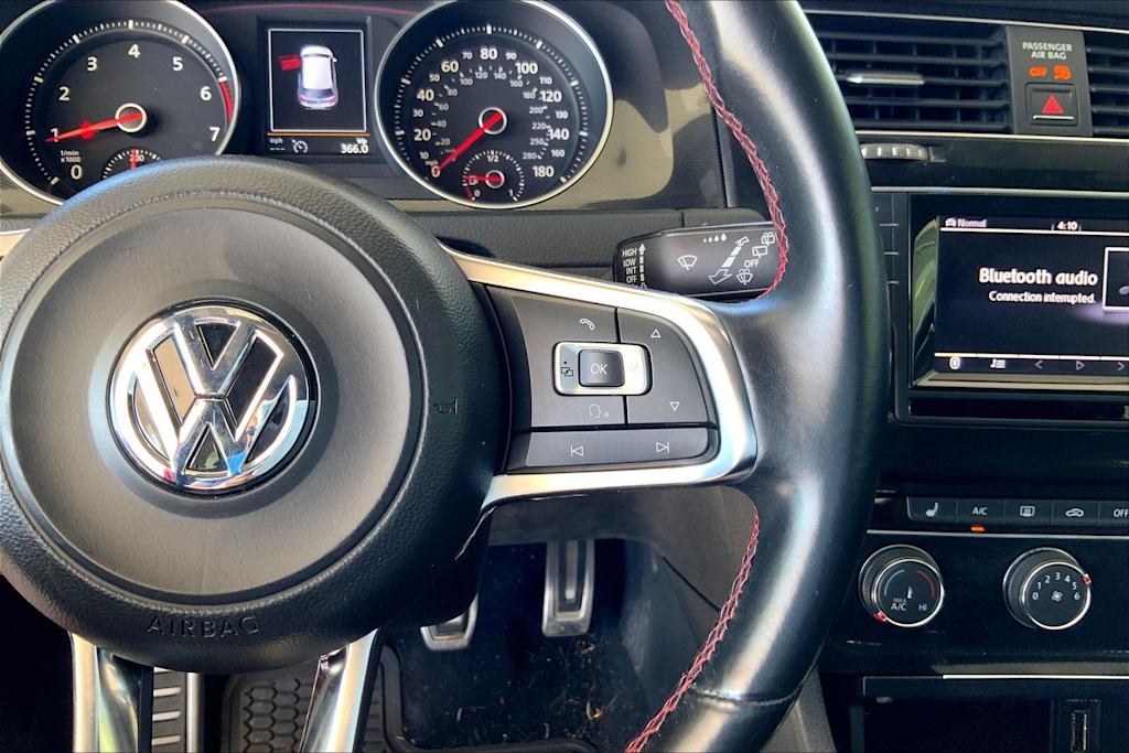 Thumbnail: 2015 Volkswagen Golf - 26