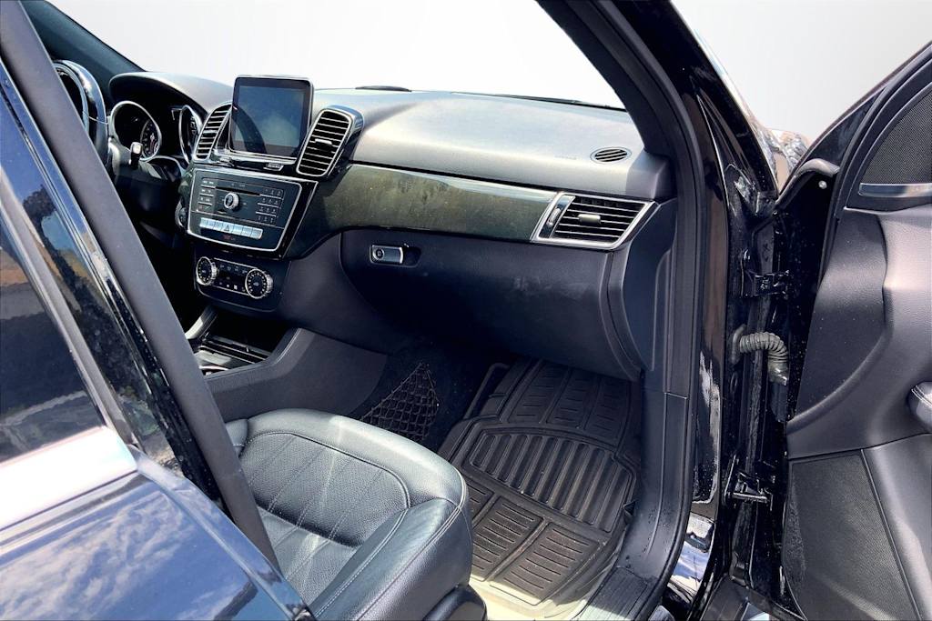 Thumbnail: 2018 Mercedes-Benz GLE - 22