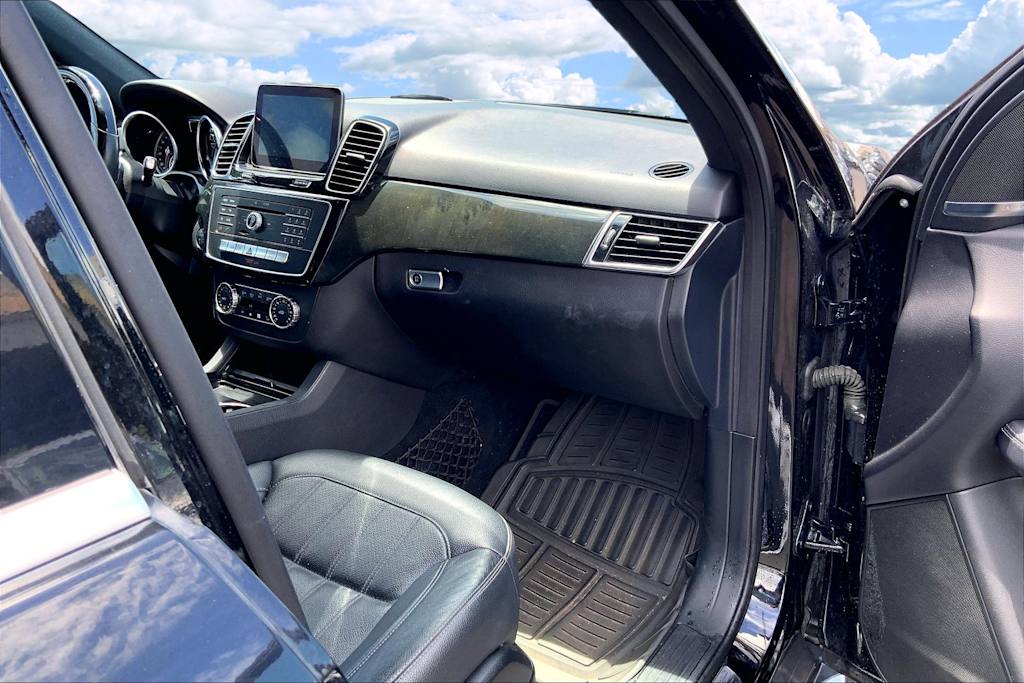Thumbnail: 2018 Mercedes-Benz GLE - 22