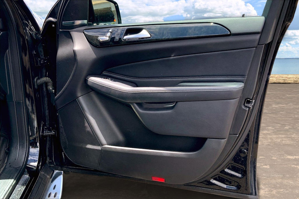 Thumbnail: 2018 Mercedes-Benz GLE - 27
