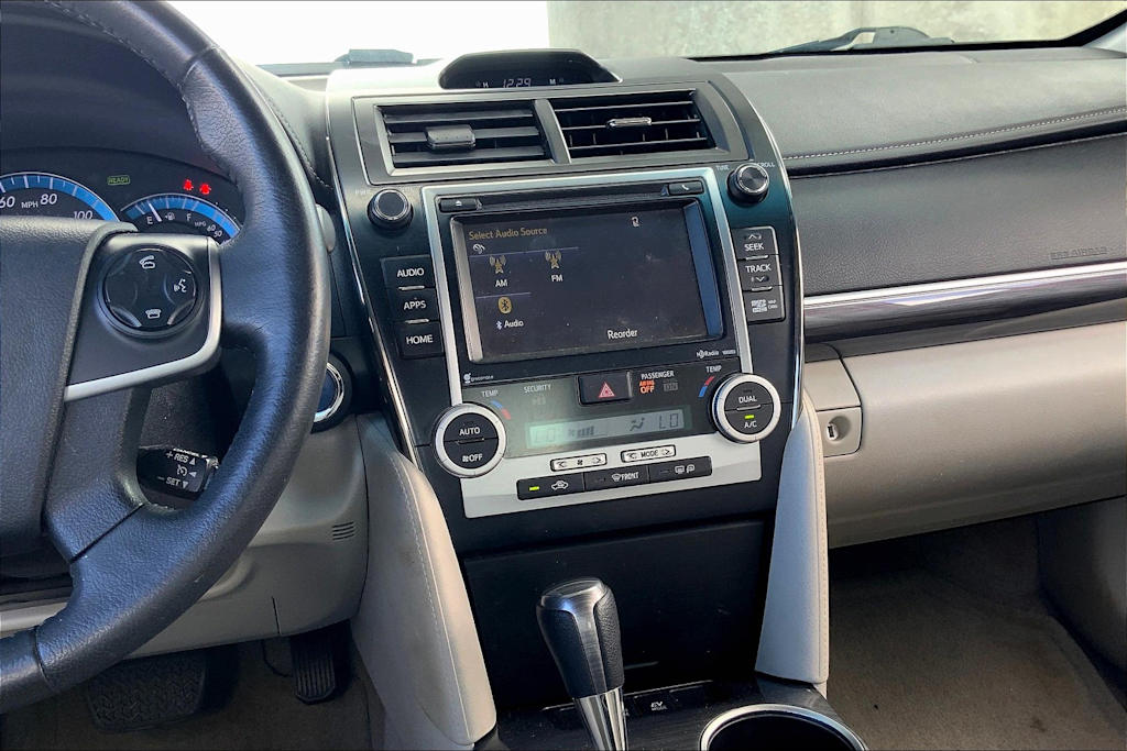 Thumbnail: 2014 Toyota Camry - 14