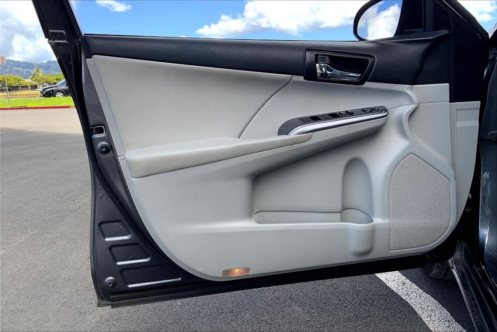 Thumbnail: 2014 Toyota Camry - 27