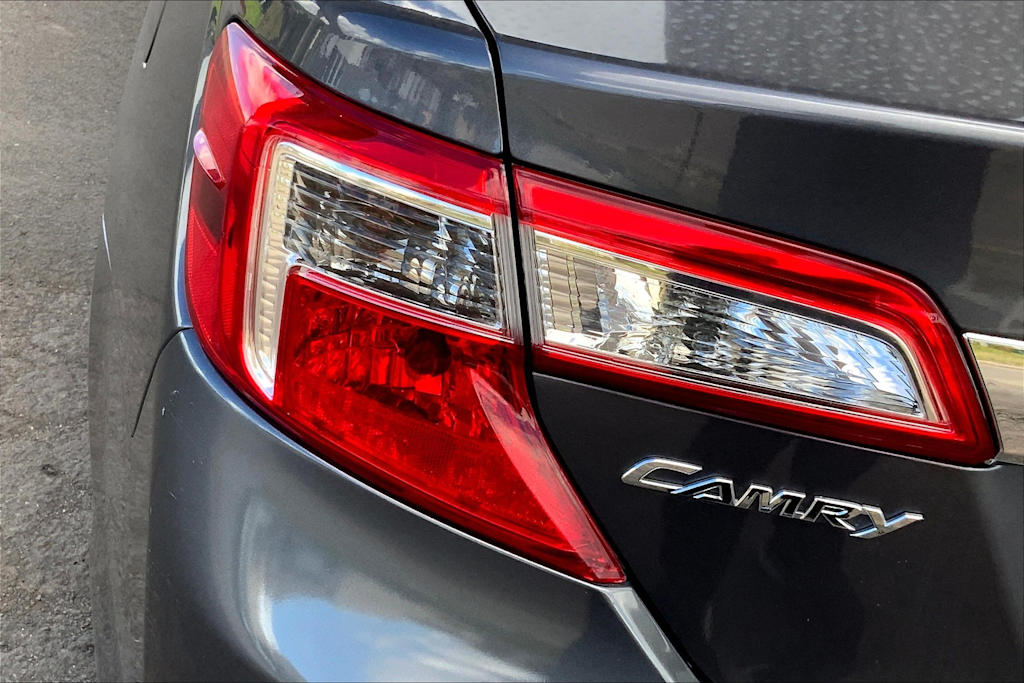 Thumbnail: 2014 Toyota Camry - 31